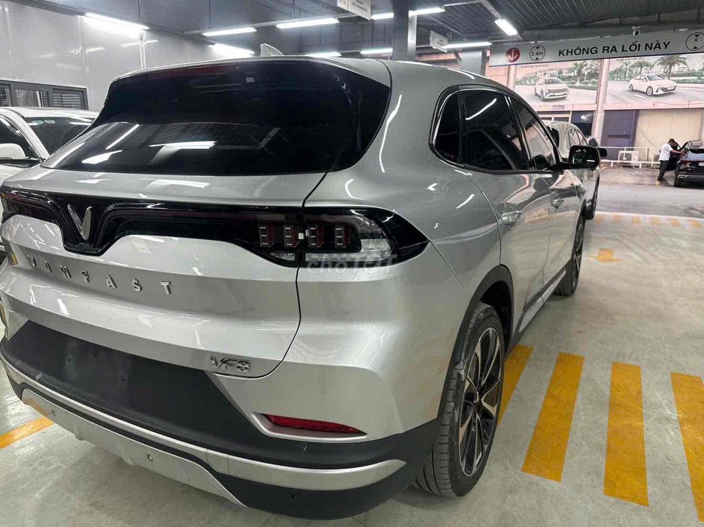 VinFast VF8 Plus - ảnh 3