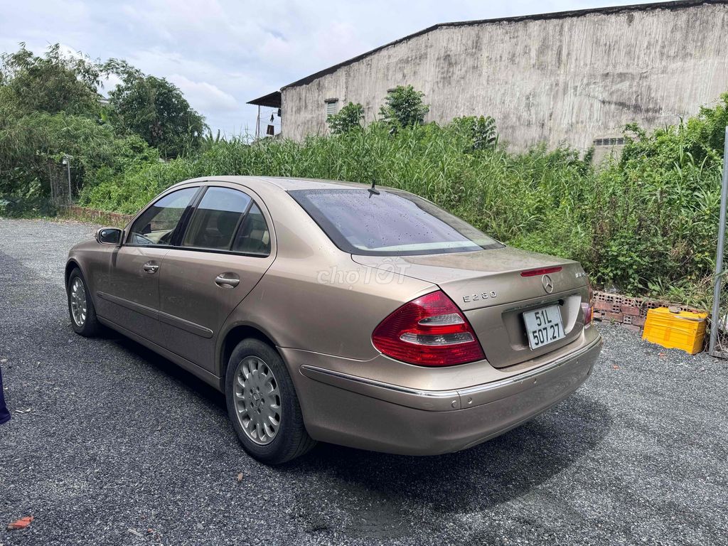 Mercedes-Benz 2004 - ảnh 4