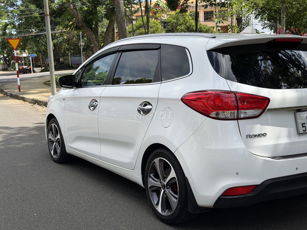 Kia Rondo 2016 - ảnh 5