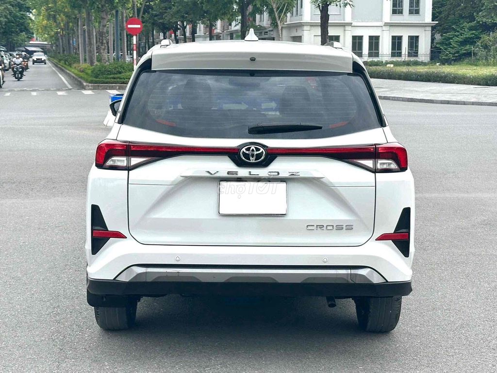 Toyota Veloz Cross 2022 - ảnh 2