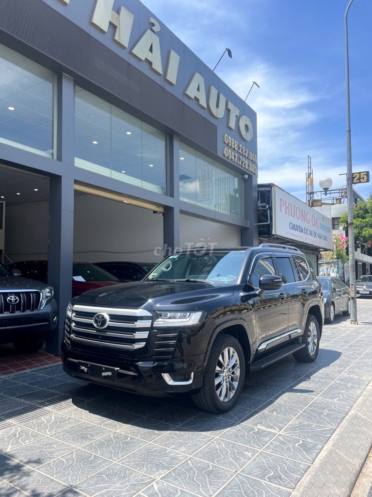 Toyota Land Cruiser 2022 - ảnh 1