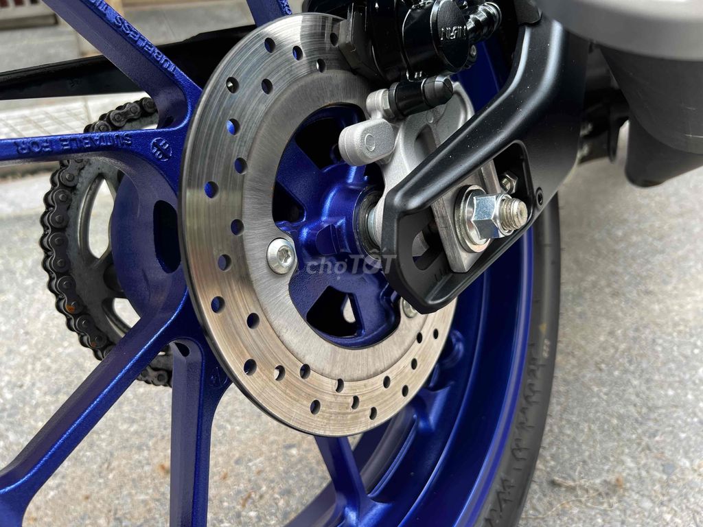 Yamaha R 2022 - ảnh 4
