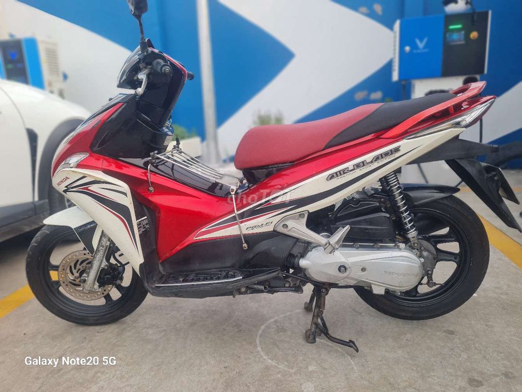 Honda Air Blade 2012 - ảnh 2