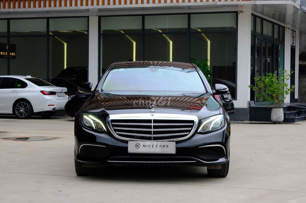 Mercedes-Benz 2019 - ảnh 1