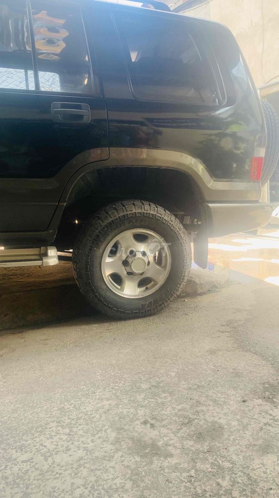 Isuzu Trooper 2003 - ảnh 2