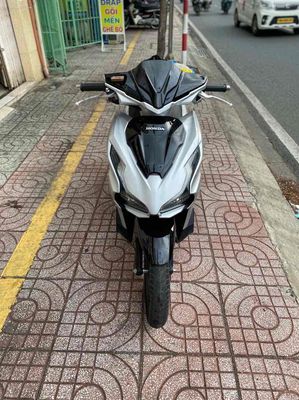 Nợ x 2022 - ảnh 1