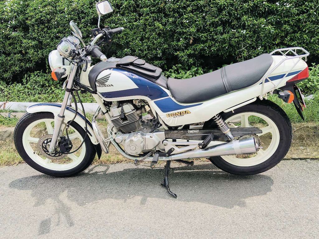 HONDA CB 2004 - ảnh 3