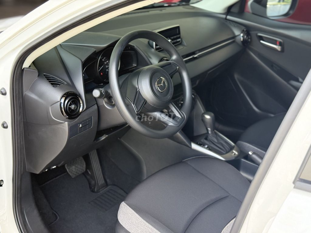 Mazda 2 2026 - ảnh 3