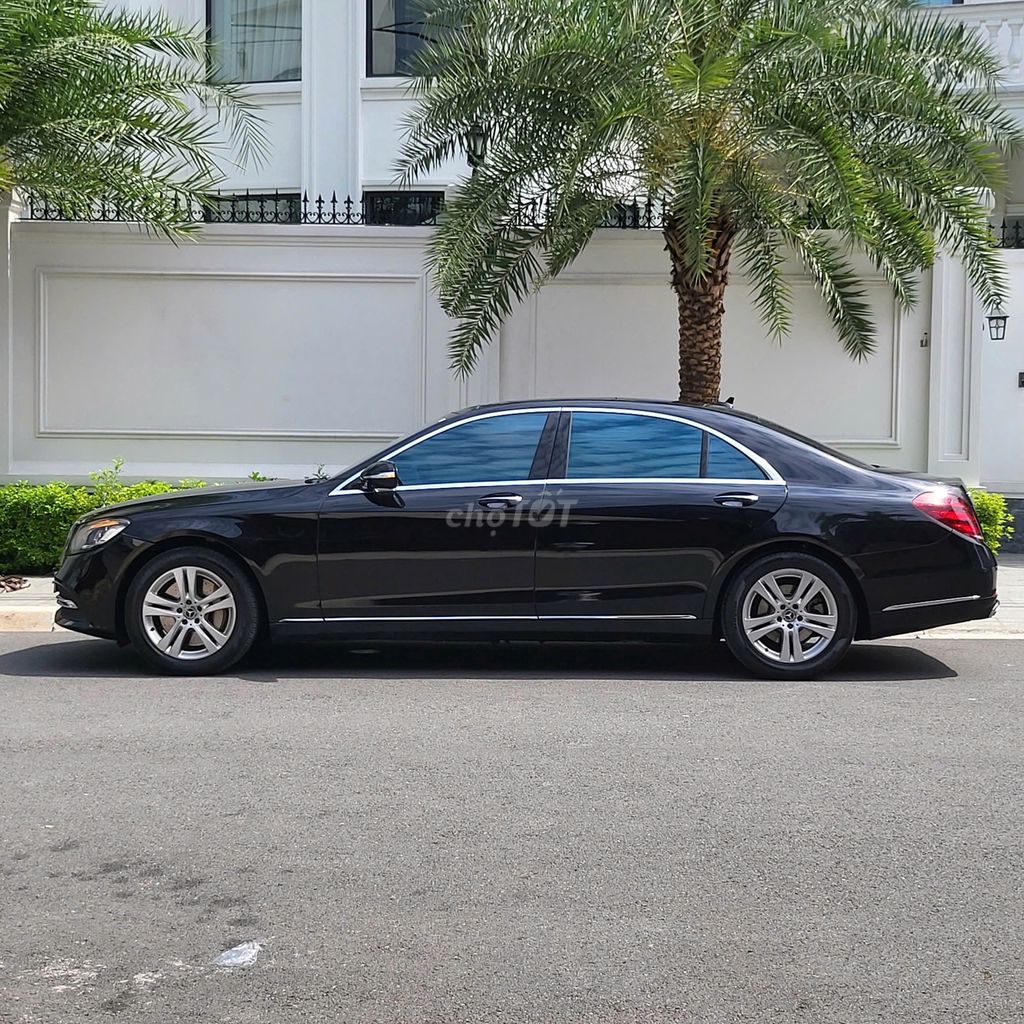Mercedes-Benz 2018 - ảnh 2