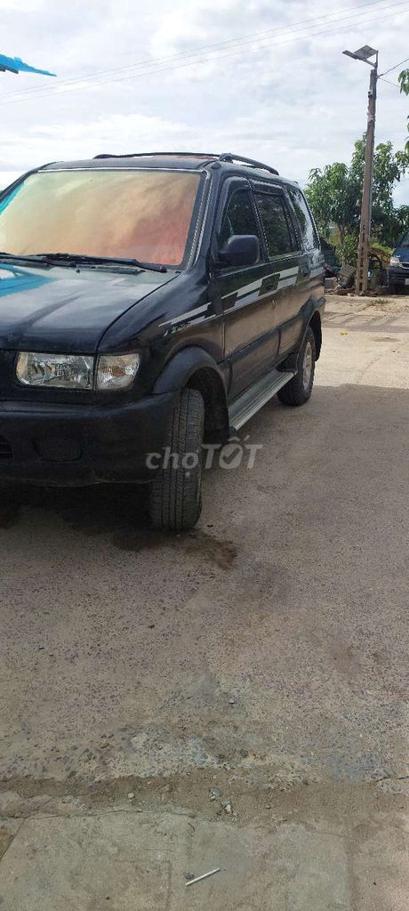 Isuzu 2004 - ảnh 1
