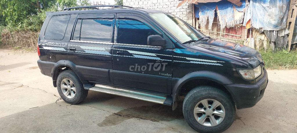 Isuzu 2004 - ảnh 3