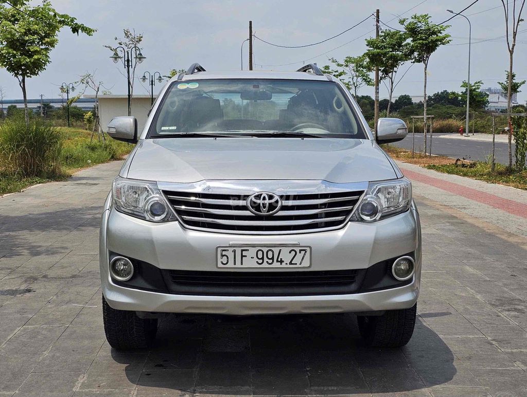 Toyota Fortuner - ảnh 1
