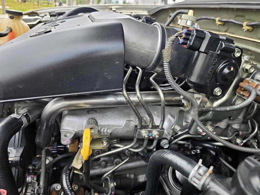 Toyota Fortuner - ảnh 3