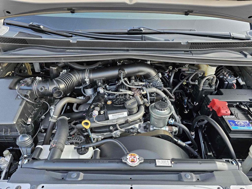 Toyota Innova - ảnh 3