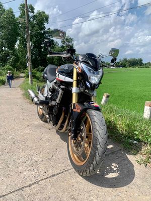 Honda CB 2000 - ảnh 1