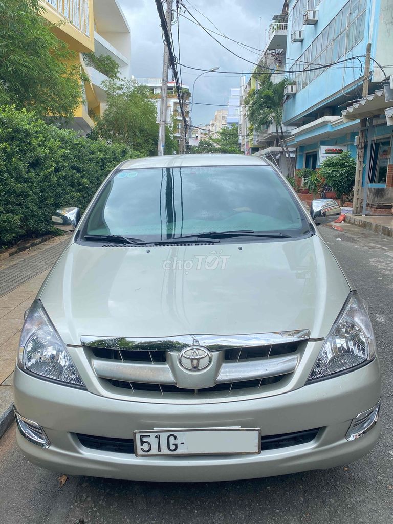 Toyota 2006 - ảnh 1