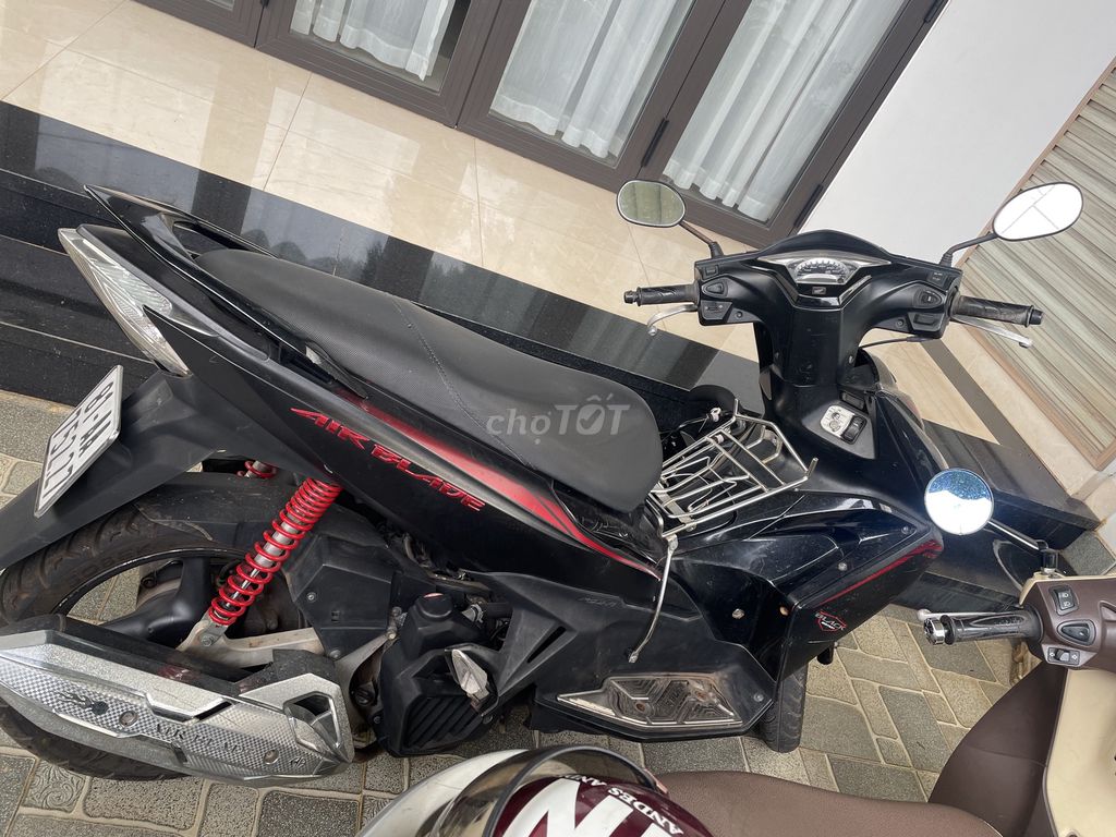 Honda Air Blade 2015 - ảnh 3