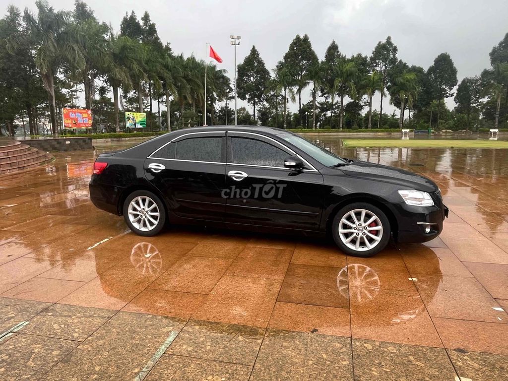 Toyota Camry 2.4G - ảnh 4