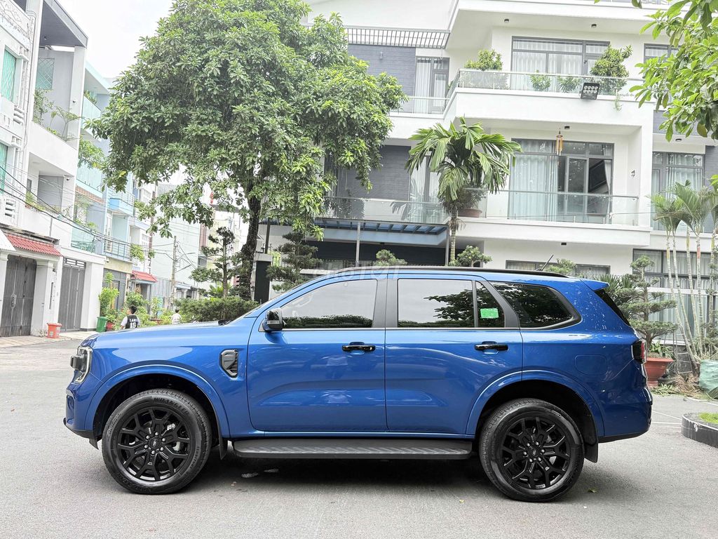 Ford Everest 2025 - ảnh 3