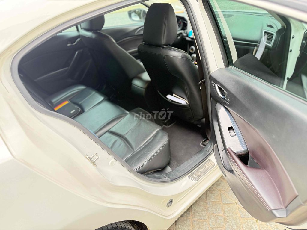 Mazda 3 - ảnh 2