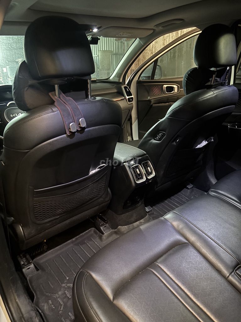 Kia Sorento - ảnh 4