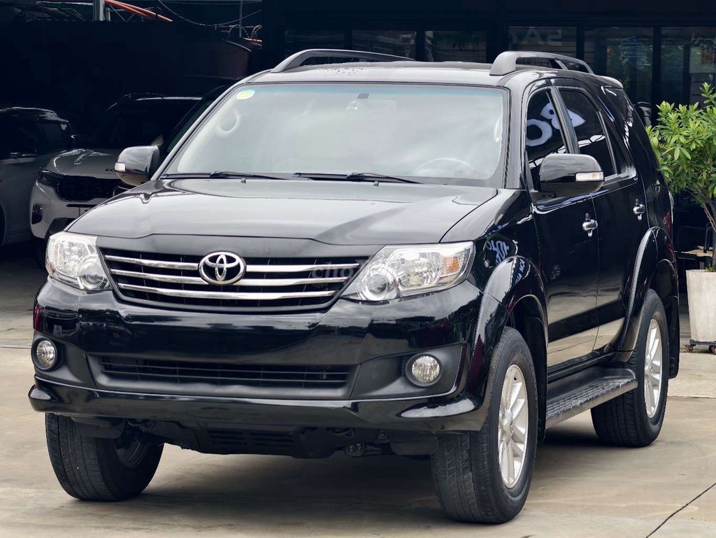 Toyota Fortuner 2014 - ảnh 2