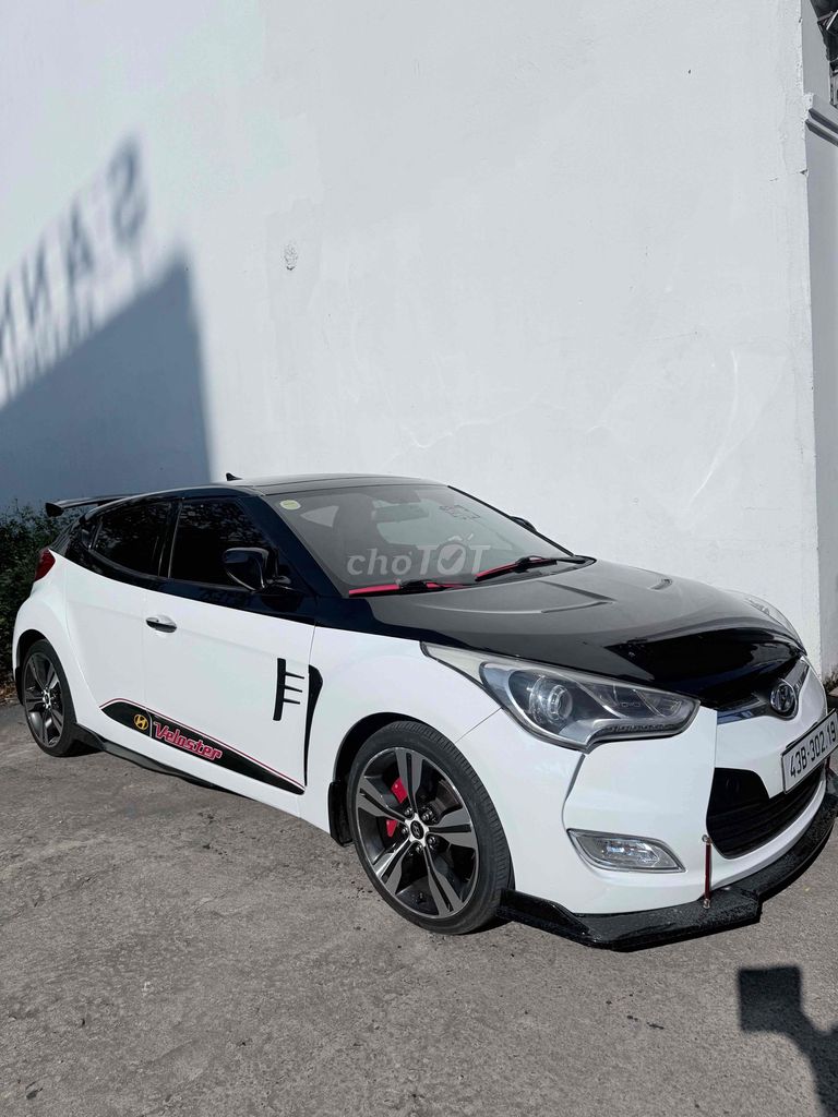 Hyundai Veloster - ảnh 1