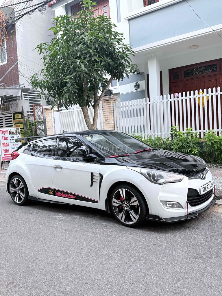 Hyundai Veloster - ảnh 4