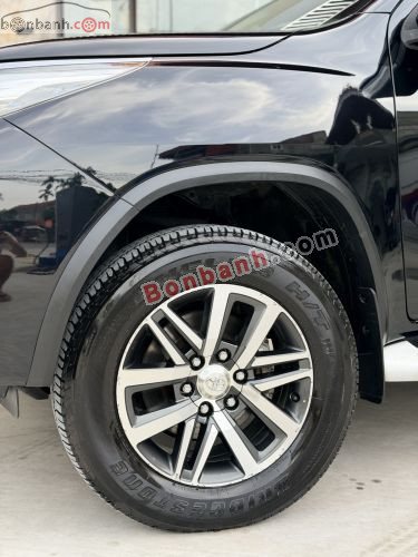 Toyota Fortuner 2.7V 4x4 AT 2017 - ảnh 4