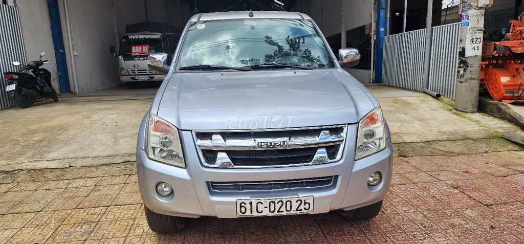 Isuzu Dmax 2011 - ảnh 1