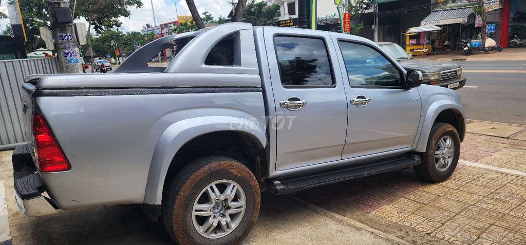 Isuzu Dmax 2011 - ảnh 3