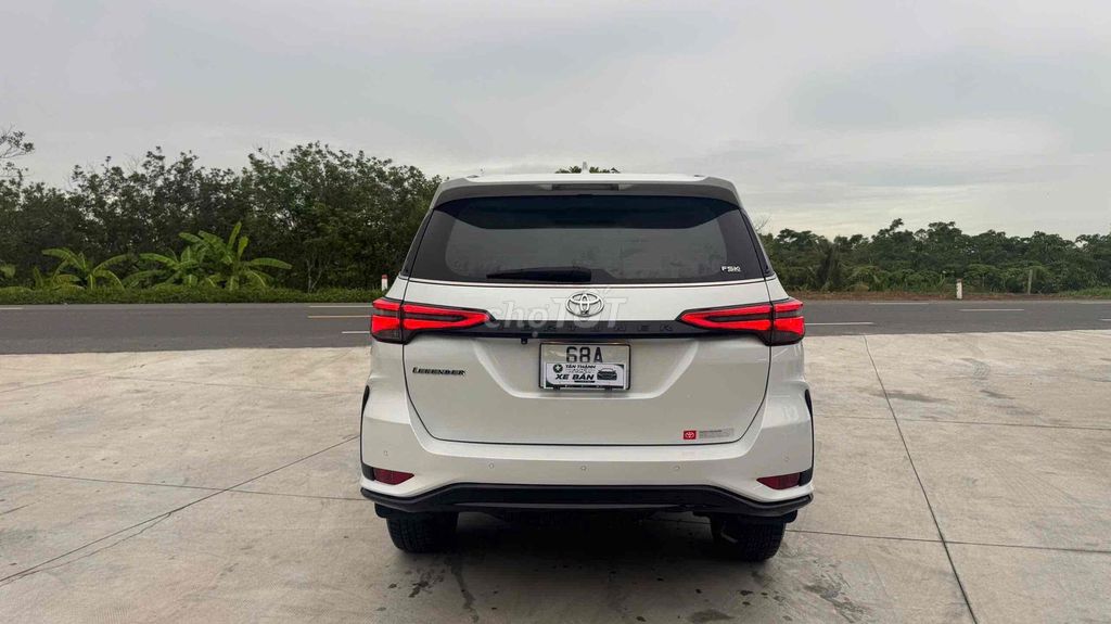 Toyota Fortuner 2021 - ảnh 5