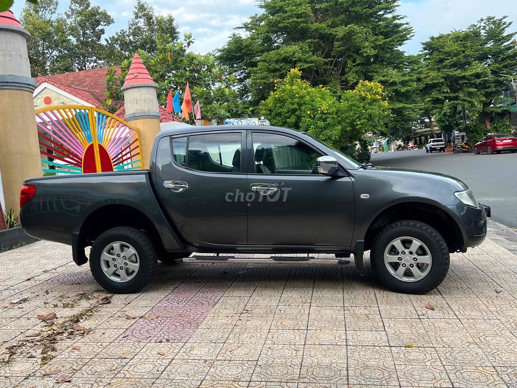 Mitsubishi - ảnh 4