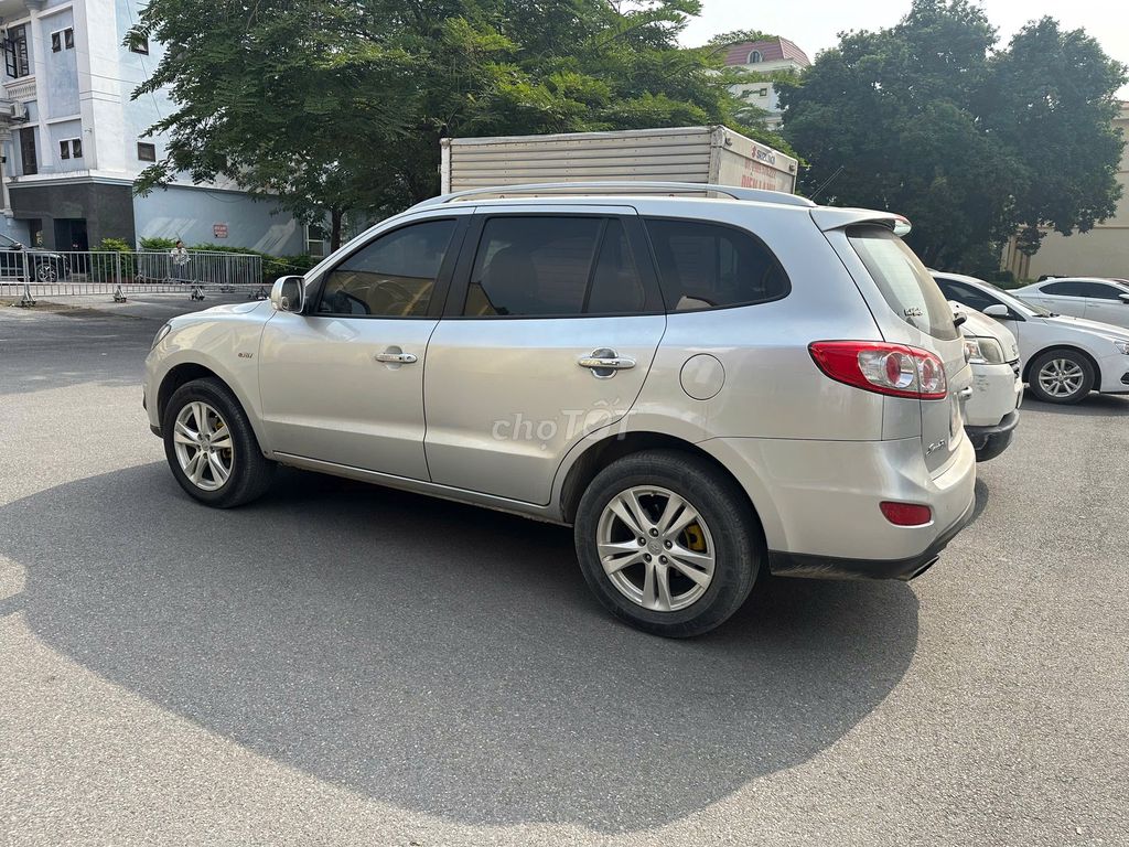Hyundai 2009 - ảnh 3