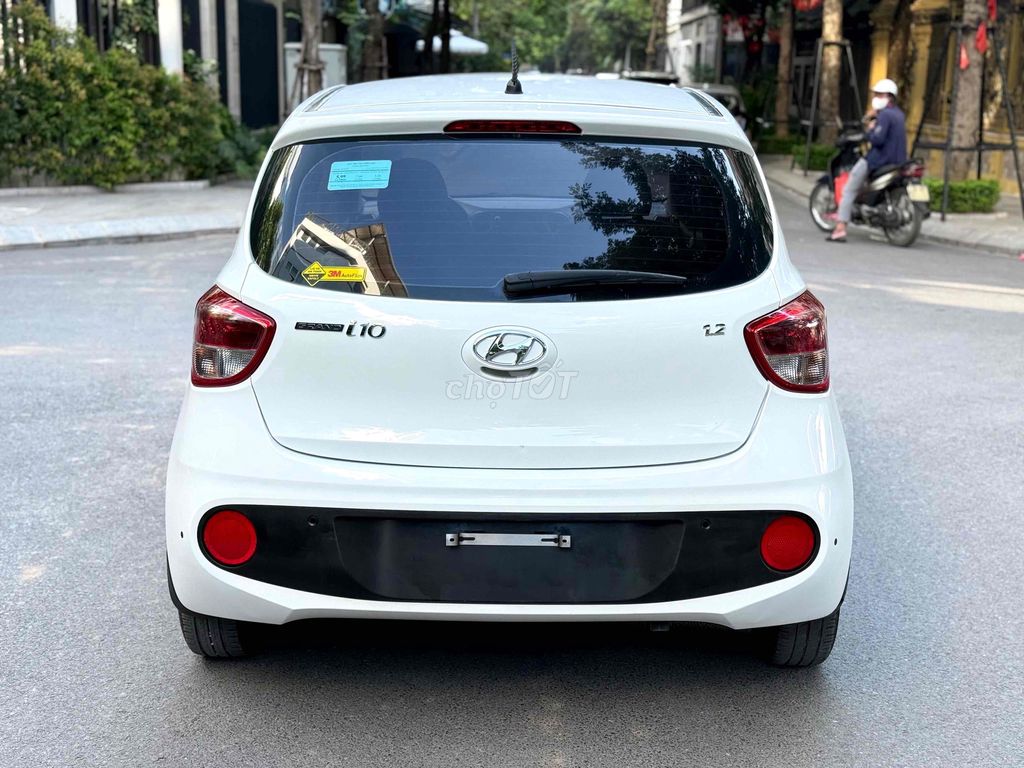 Hyundai i10 1.2 AT 2018 - ảnh 4