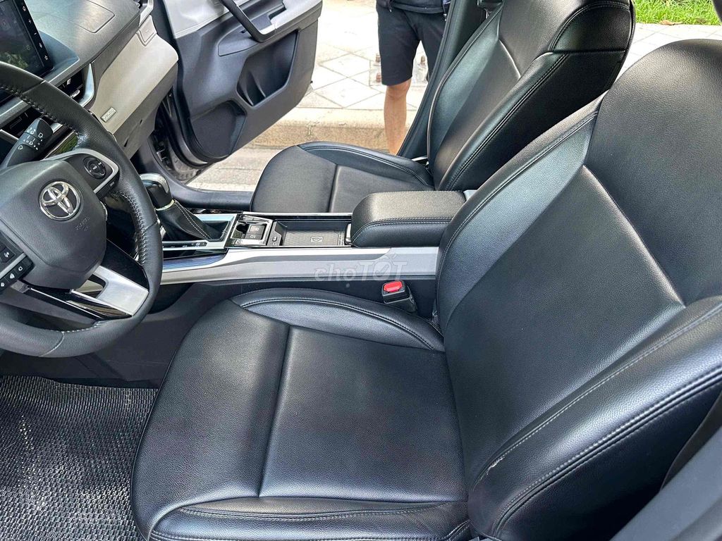 Toyota Veloz Cross - ảnh 5