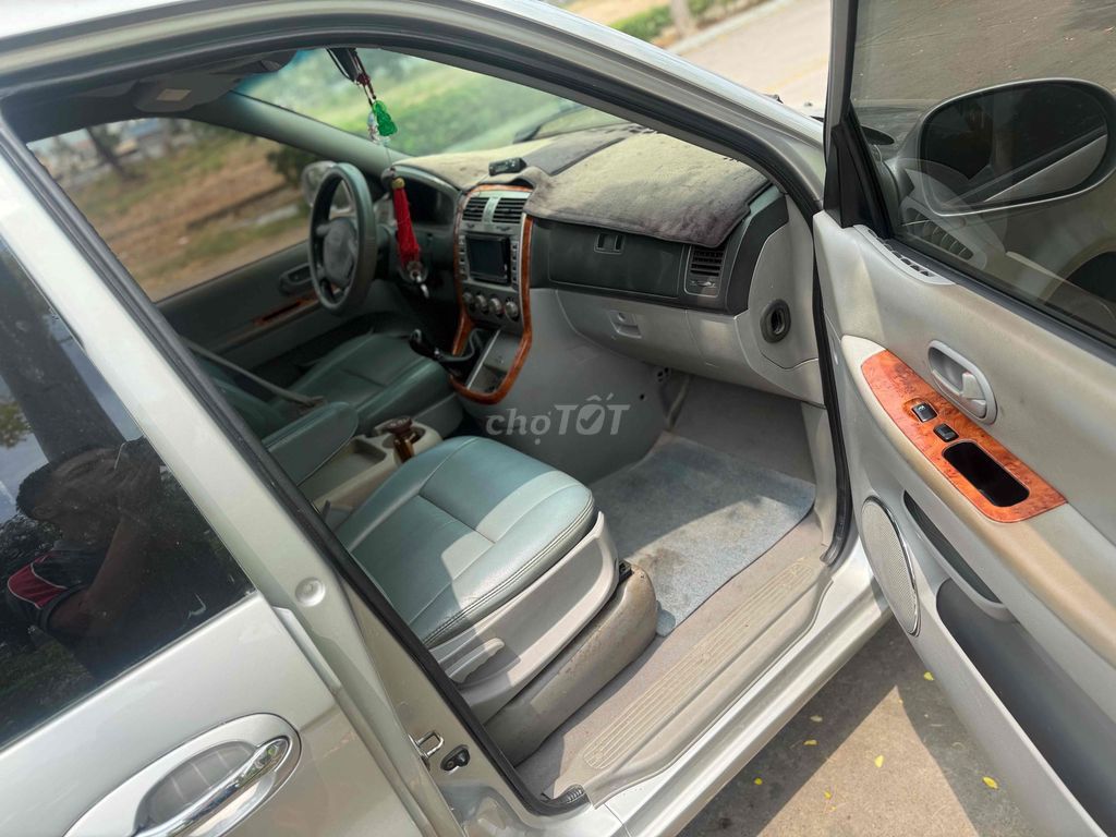 Kia Carnival 2006 - ảnh 5