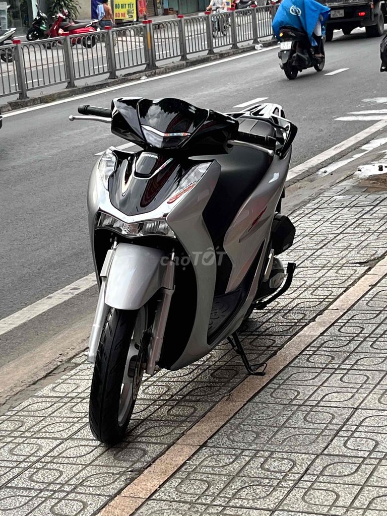 Honda SH 2024 - ảnh 1