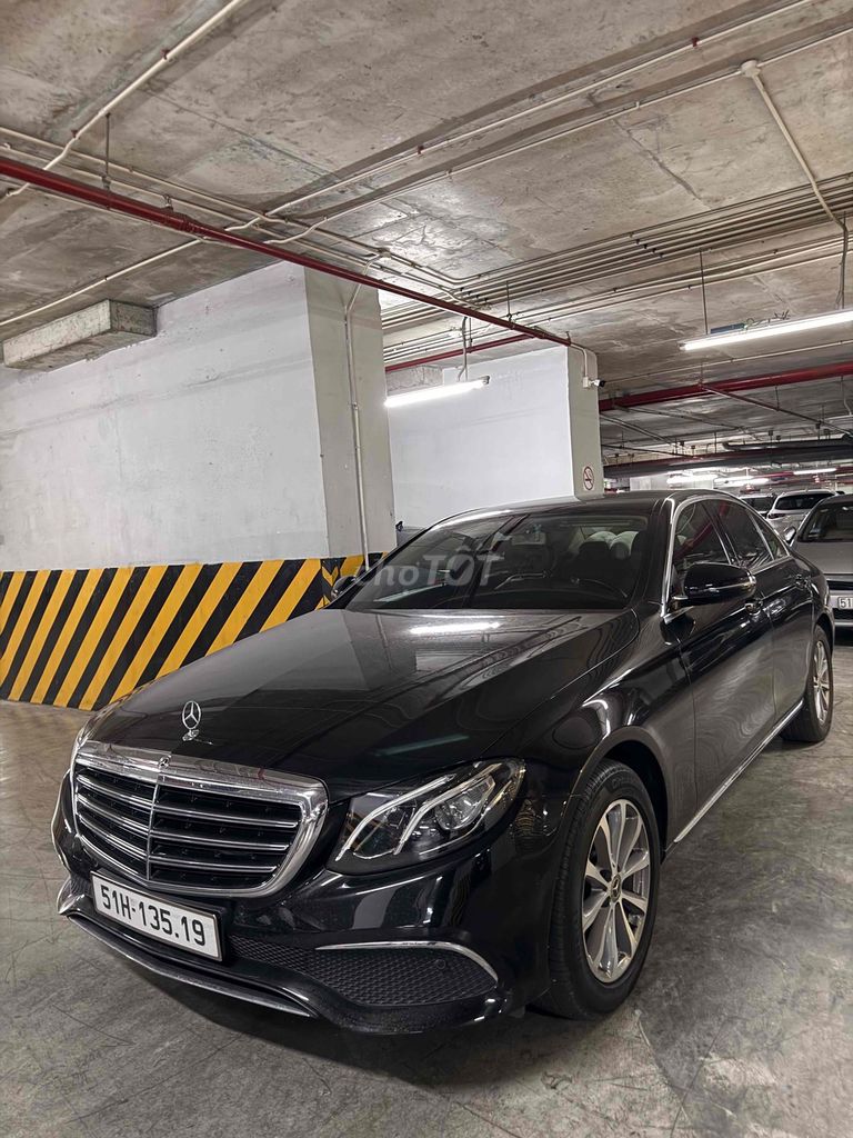Mercedes-Benz - ảnh 1