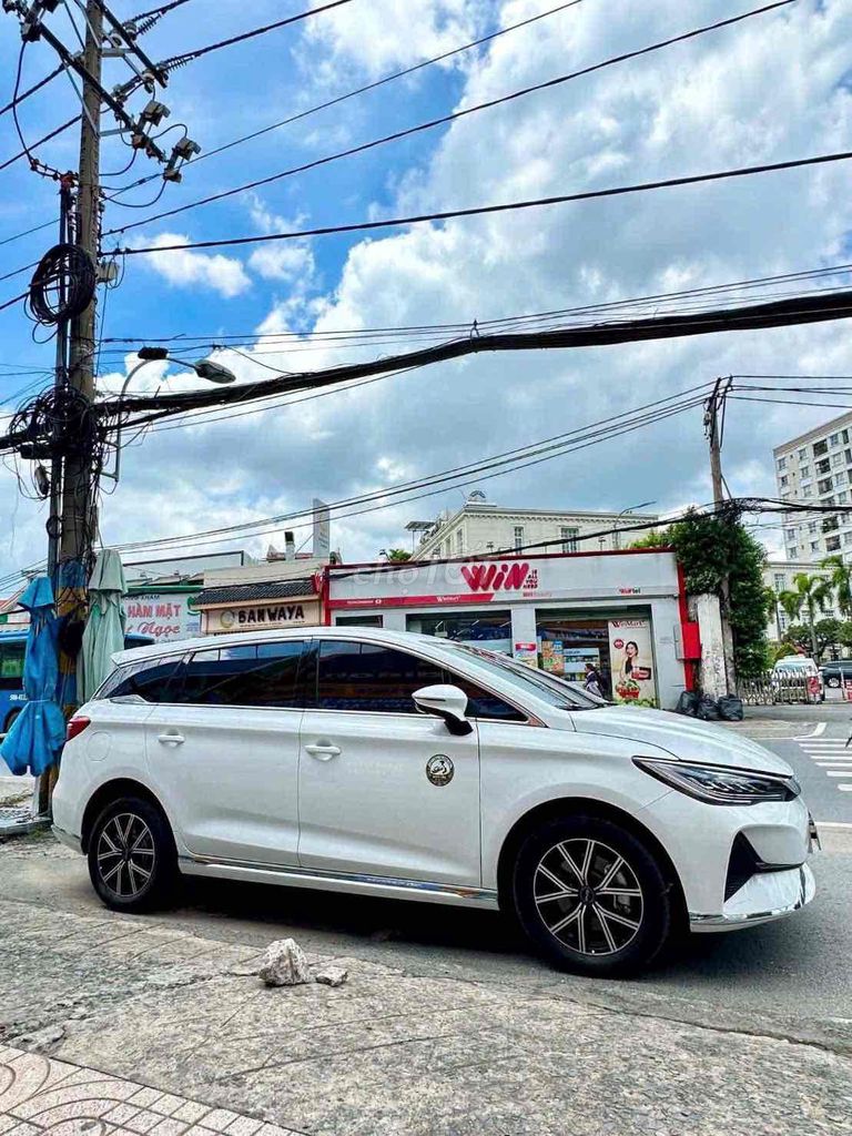 BYD M6 2026 - ảnh 2