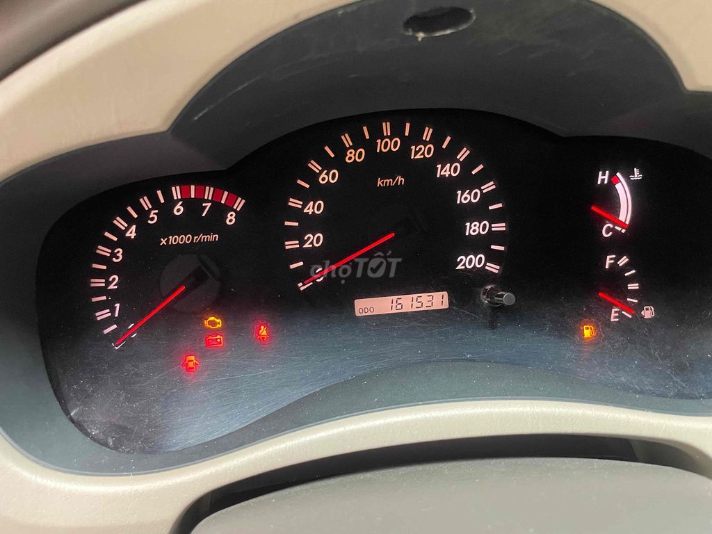 Toyota Innova - ảnh 2