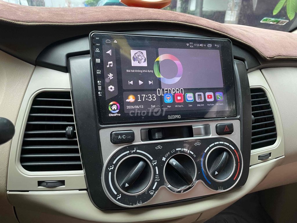 Toyota Innova - ảnh 3