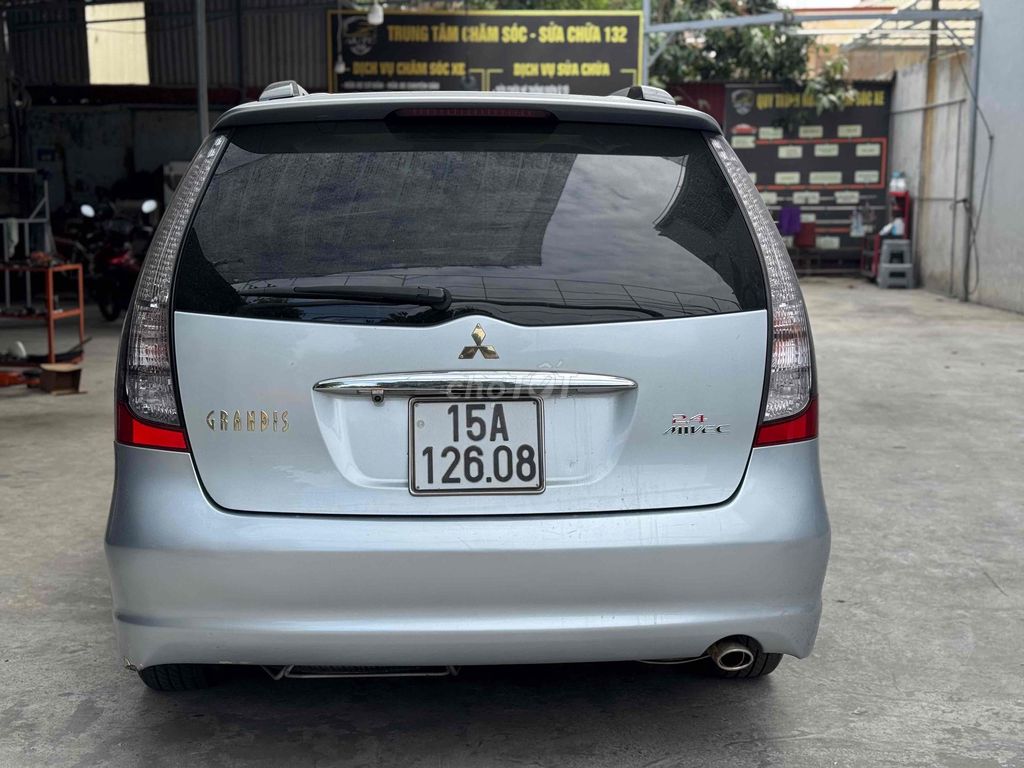 Mitsubishi Grandis 2008 - ảnh 1