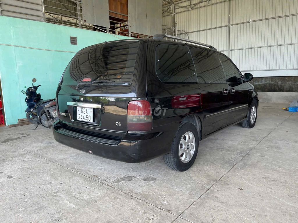 Kia Carnival 2009 - ảnh 5