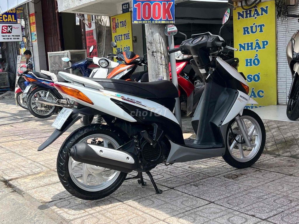 Honda Click 2011 - ảnh 3