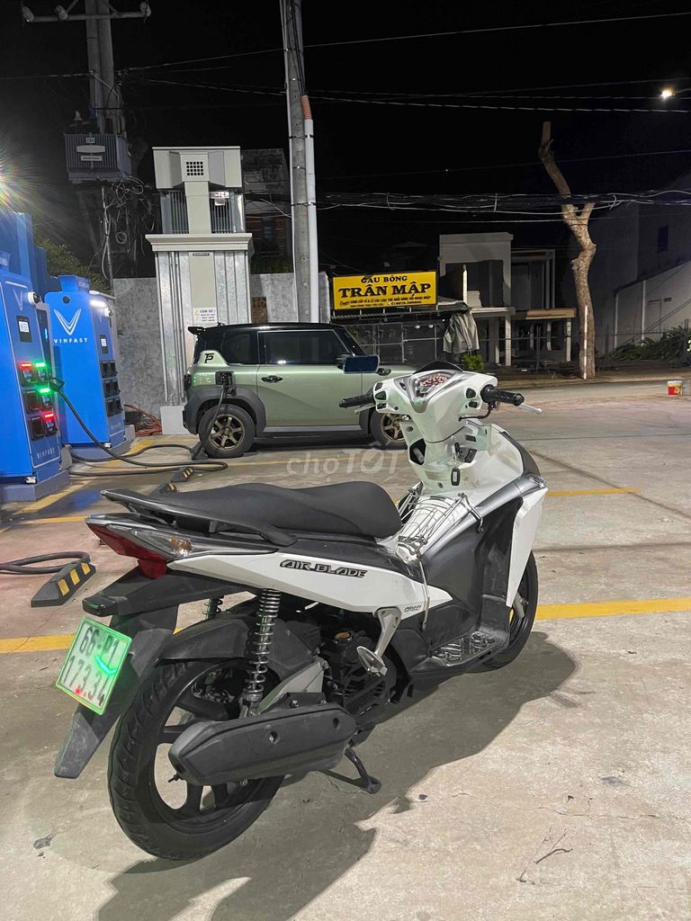 Honda Air Blade 2012 - ảnh 2