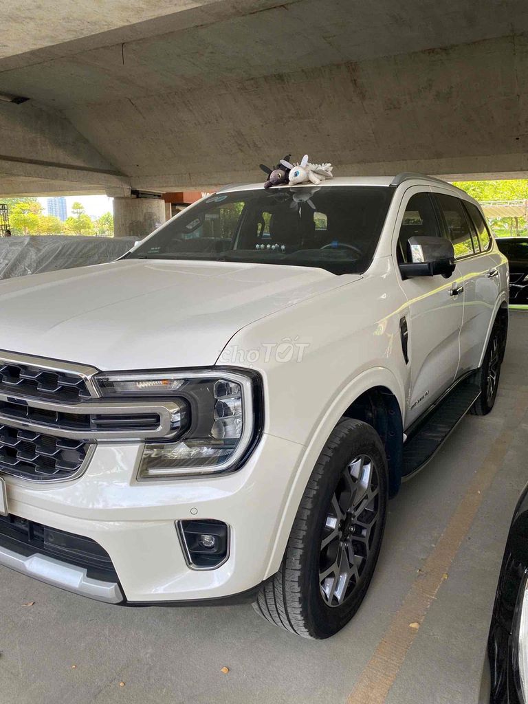 Ford Everest 2023 - ảnh 4
