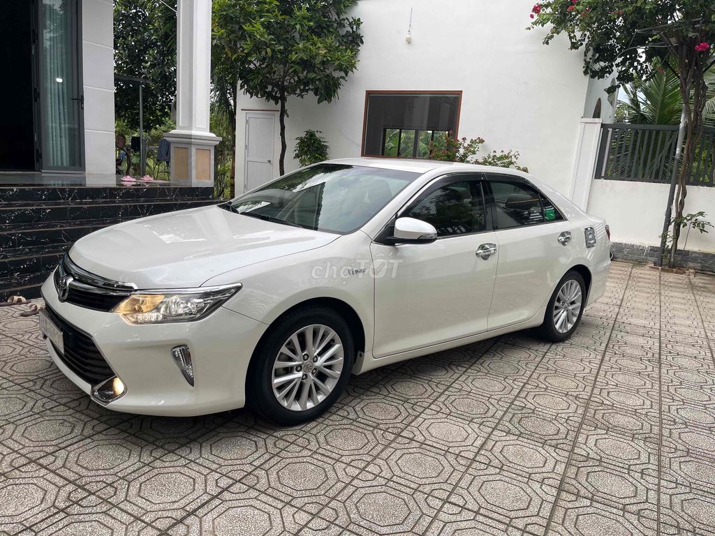 Toyota Camry 2.0E 2018 - ảnh 1