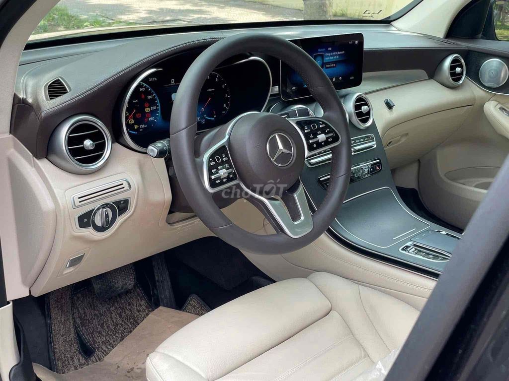 Mercedes-Benz 2020 - ảnh 3