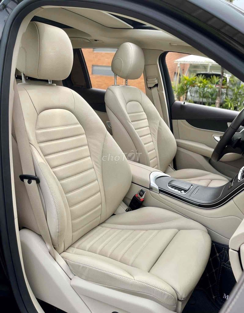 Mercedes-Benz 2020 - ảnh 4